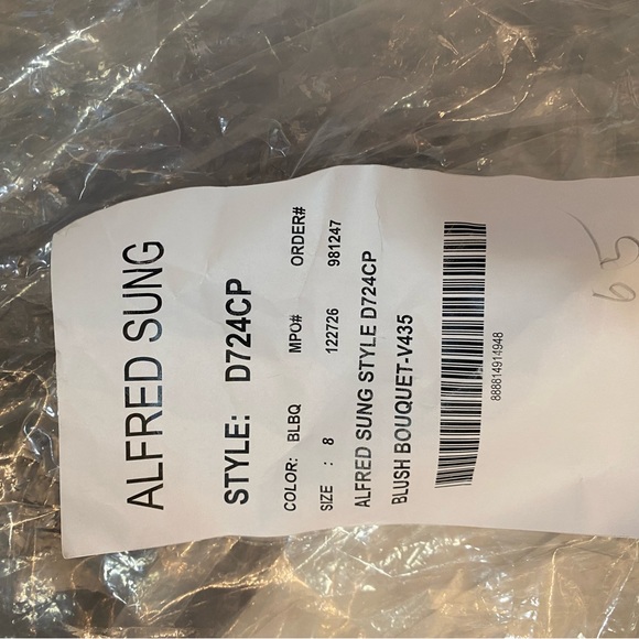 Alfred sung floor length ball gown worn twice - Picture 2 of 12